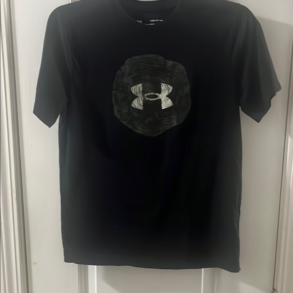 Under Armour Men's Black T-Shirt - Picture 1 of 4